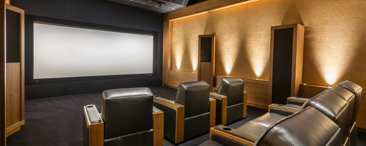 main of he Perfect Home Theater Consists of Several Pieces