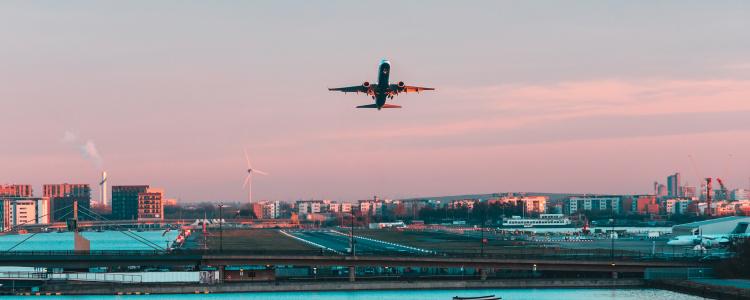 main of Options Abound for Anyone Trying to Book a Flight (yellowise)
